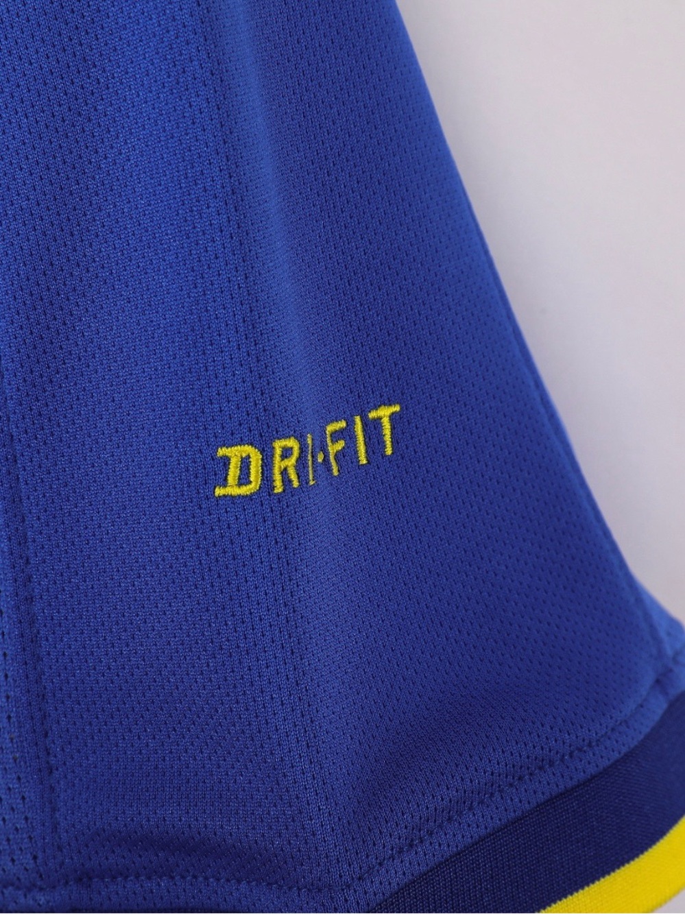 Boca Retro Soccer Jersey - Picture 3 of 6